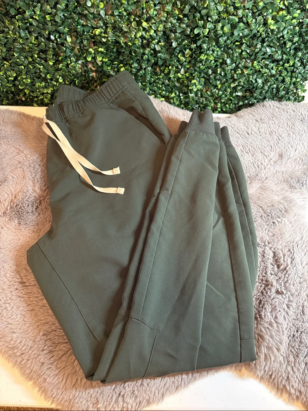 Figs Olive Green Jogger Sweatpants Size L